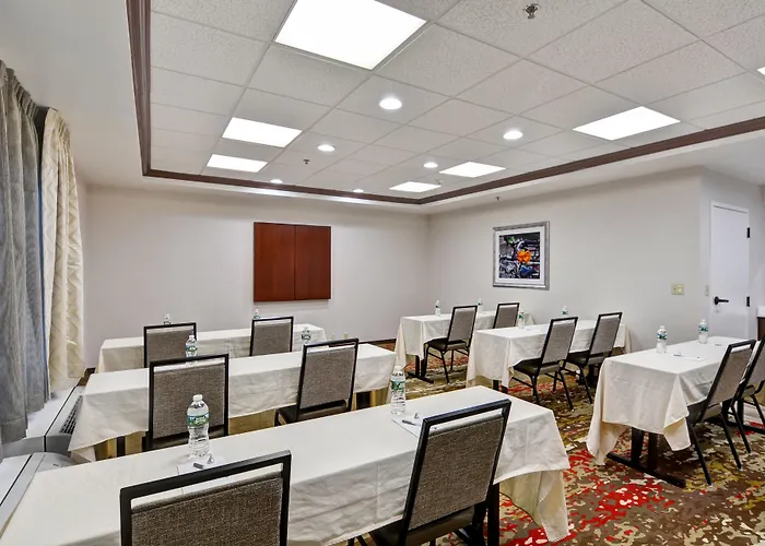 Hampton Inn Albany-Wolf Road