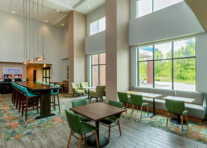 Hampton Inn & Suites Cranberry Township/Mars