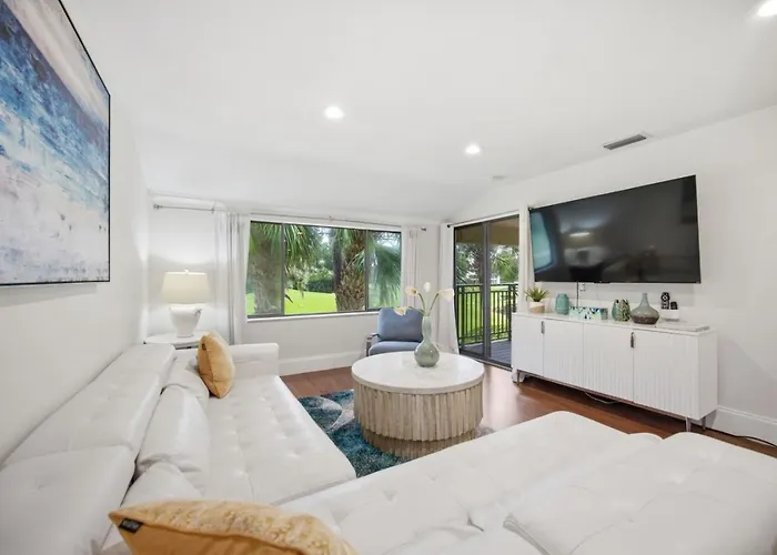 Saddlebrook Golf Course View Condo With Kitchen