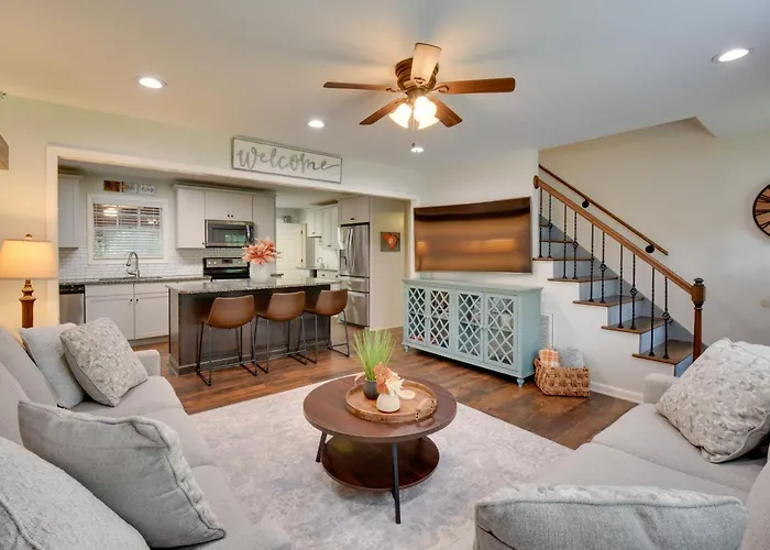 Modern Home W/ Yard + Deck, 1 Mi To Clemson U!