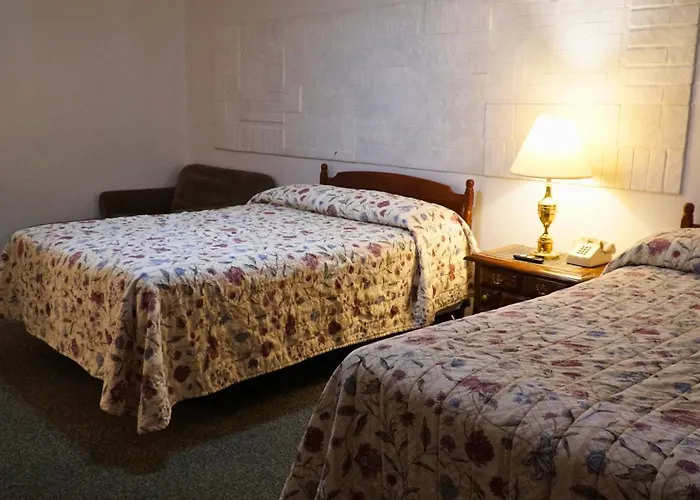The Evergreen Motel In Kansas