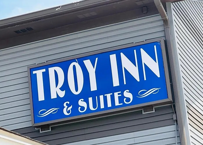Troyinn&Suites
