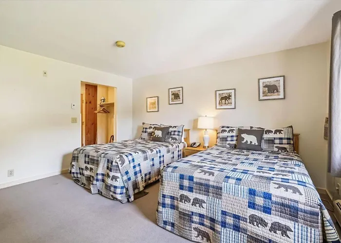 Cedarbrook Junior Suite 11921