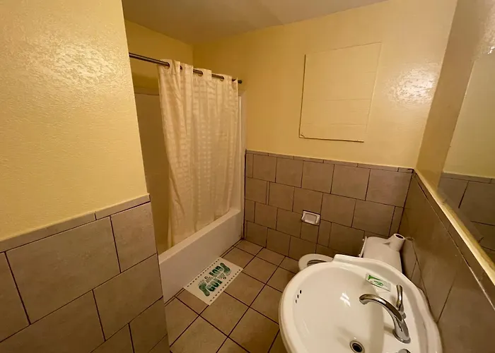 Royal Palms Motel & Rv Park
