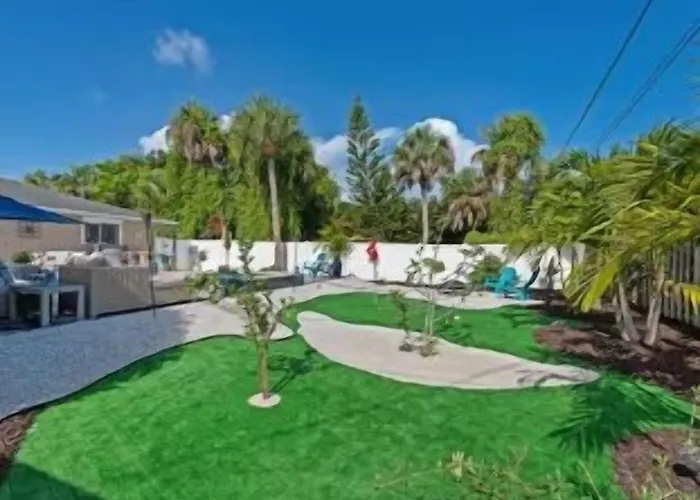 Sanctuary Home Naples-Luxury Beach House With Private Pool And Oasis!