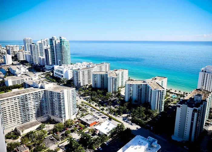 2-Bedroom Diamond In The Sky With Free Parking