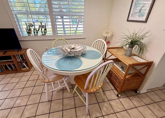 Sand Dollar Beach Side Villa