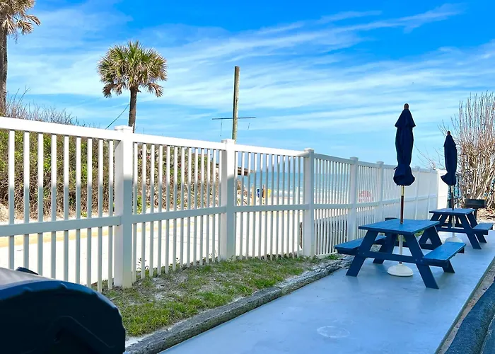 Sandy Feet Retreat - At Symphony Beach Club