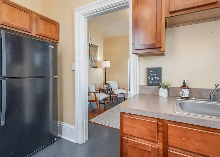 Beautiful Downstairs 1Bed 1Bth Charmer- Pet Friendly