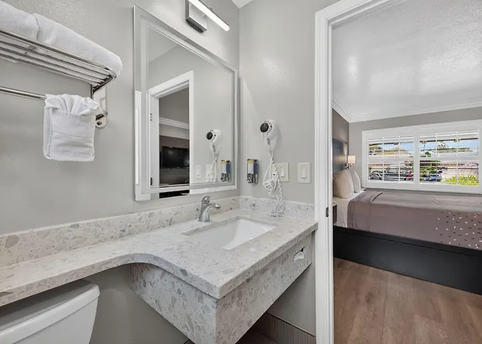 Padre Oaks