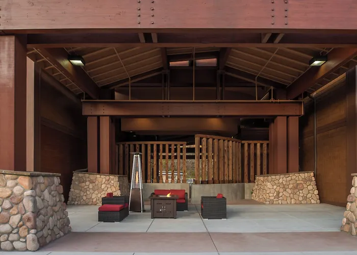 Holiday Inn Express Klamath - Redwood Ntl Pk Area By Ihg