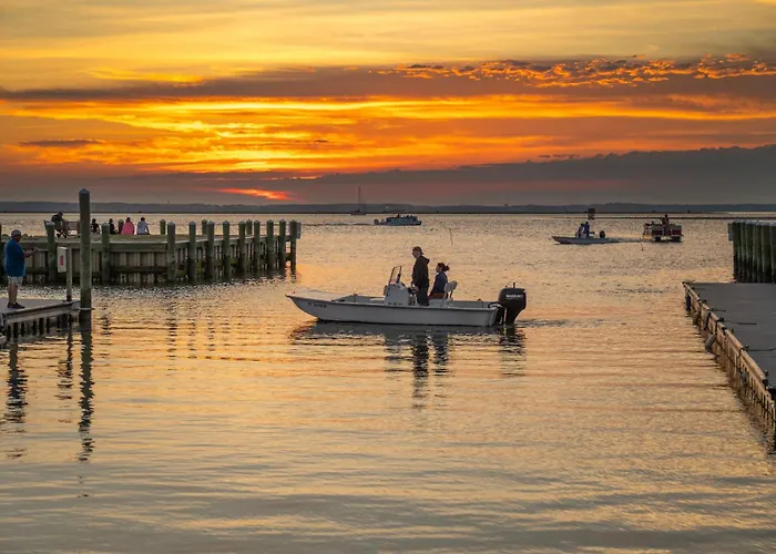 Blufin Bungalows & Marina