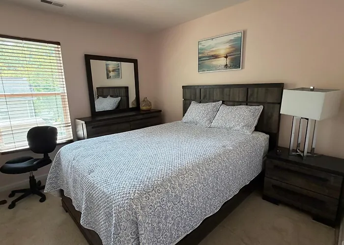 Beautiful Bed And Bath In South Charlotte