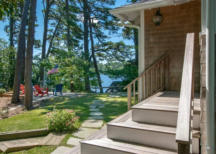 10 Ft From Crystal Lake New Renovation