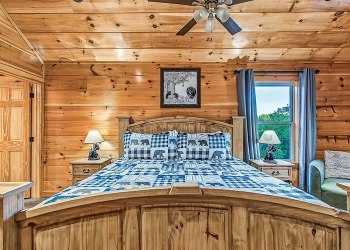 Mountains R Calling, Cozy Hideaway, King Beds, Hot-Tub, Arcade, Ev Ready