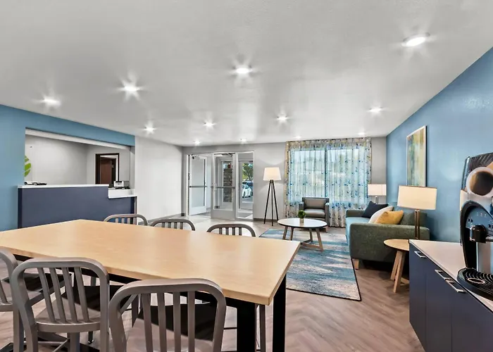 Woodspring Suites Gilbert - Mesa Gateway Airport