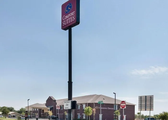 Comfort Suites Plainview