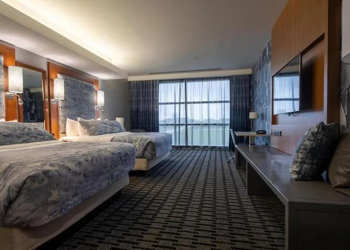 The Hotel At Kirkwood Center