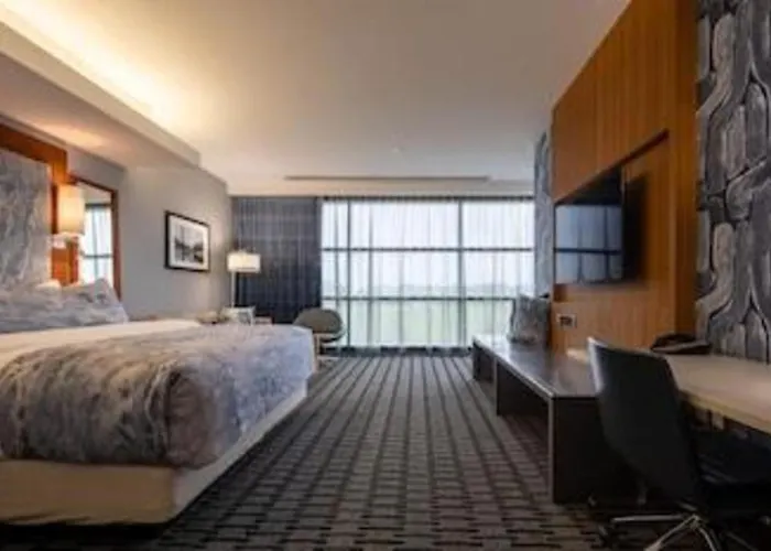 The Hotel At Kirkwood Center