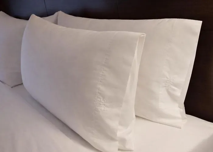 Holiday Inn Express & Suites Winner By Ihg