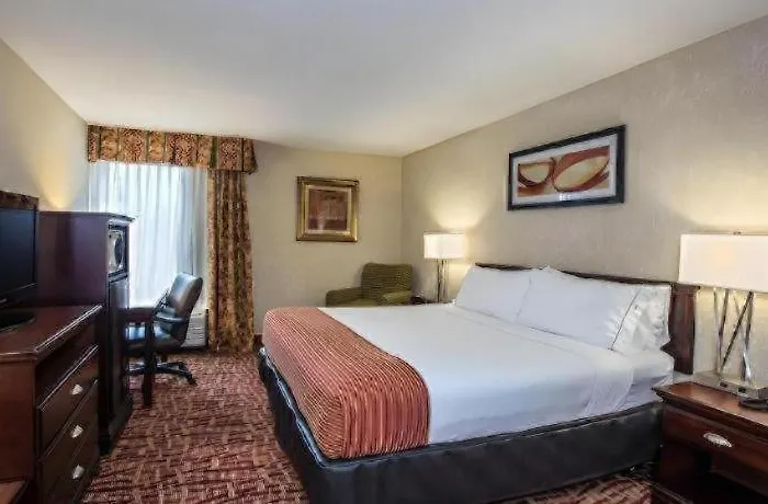 Holiday Inn Express Hotel And Suites Corinth By Ihg
