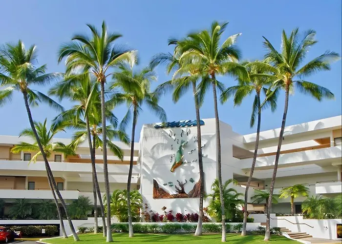 Wyndham Royal Sea Cliff Resort