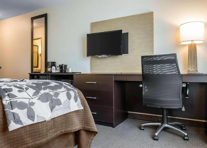 Sleep Inn & Suites Marshall - University Area