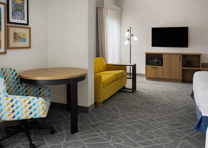 Hampton Inn Staunton