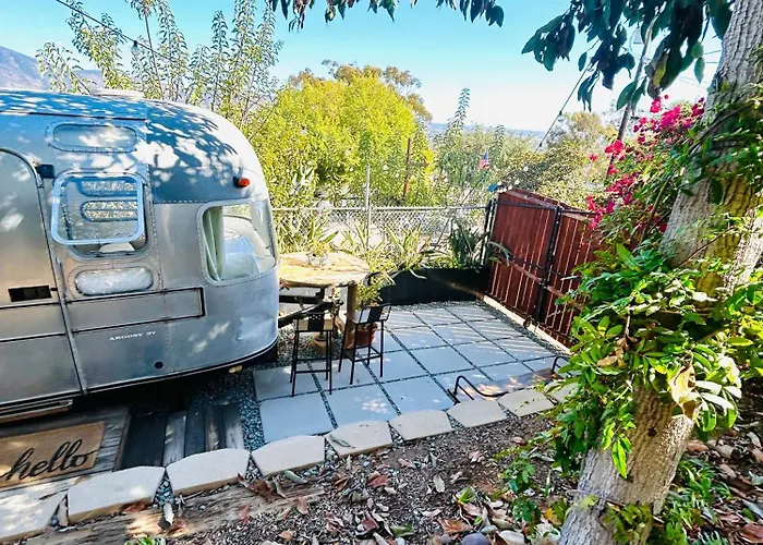 Stay In Style - Airstream & Views