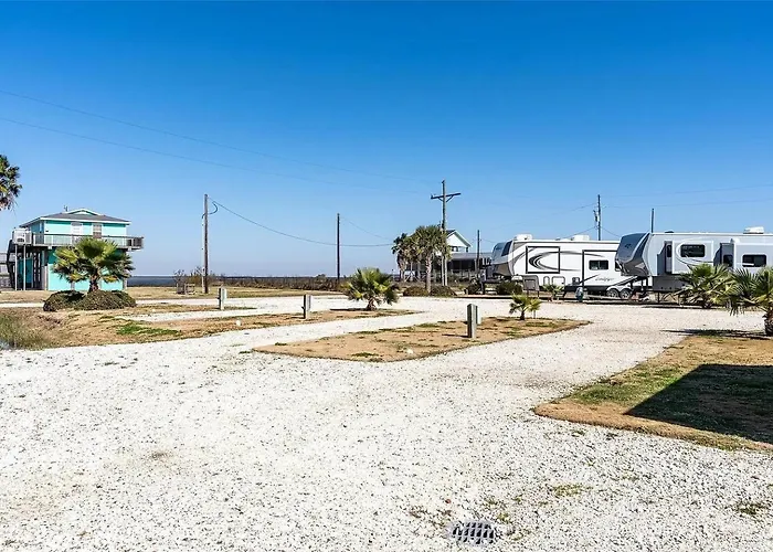 Rollover Bay Rv Spot #2 - Pull-Through 50/30 Amp