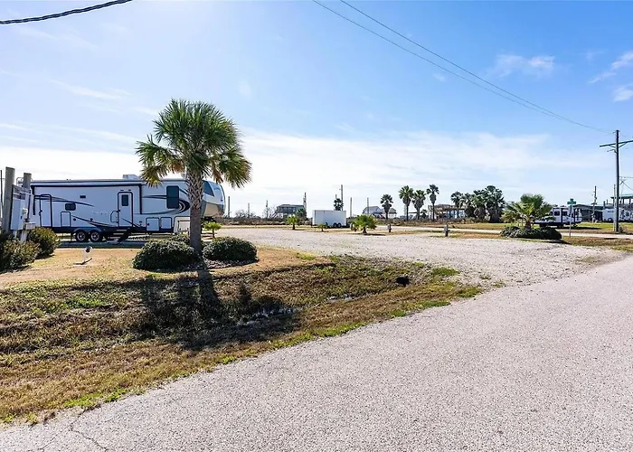 Rollover Bay Rv Spot #2 - Pull-Through 50/30 Amp