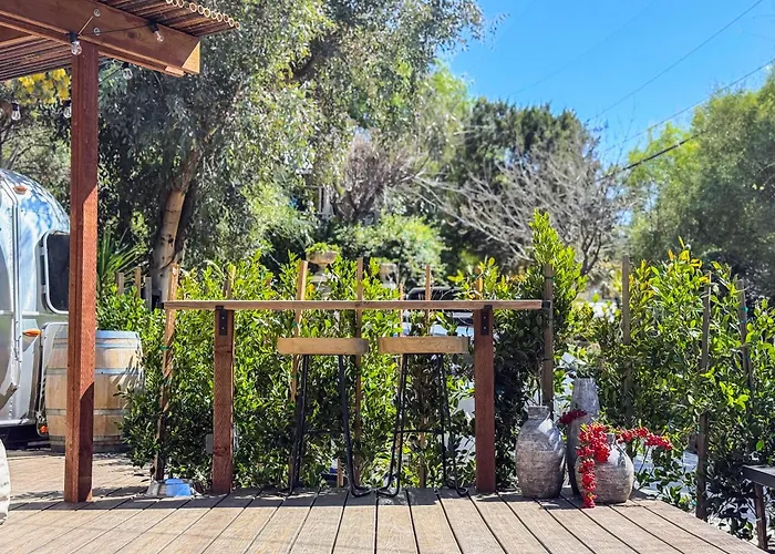 Eco-Luxe Airstream Hideaway - Minutes To Malibu Beaches