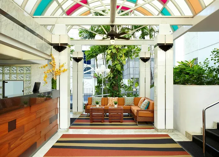 Oasis Hotel Waikiki