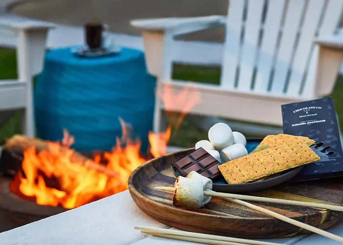 Faro Blanco Resort Marathon Florida Keys, Curio by Hilton