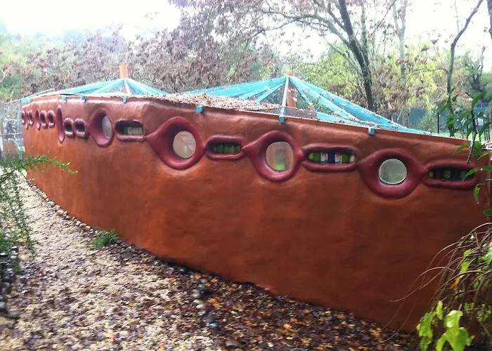 Hobbit Hut