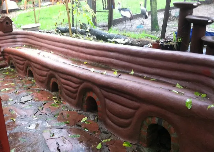 Hobbit Hut