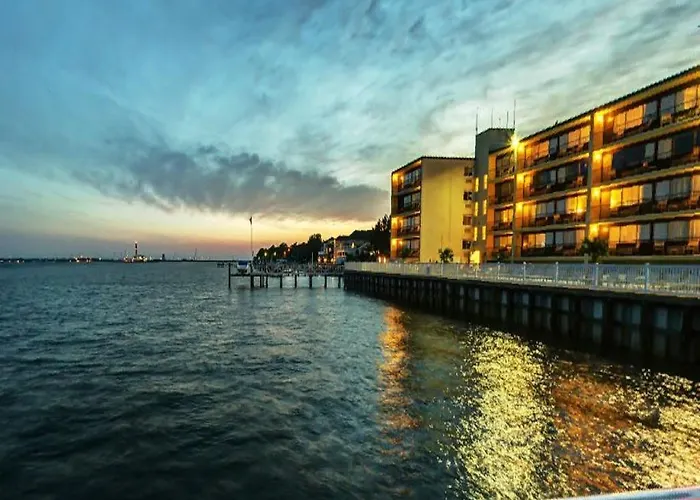 Pier 4 Hotel