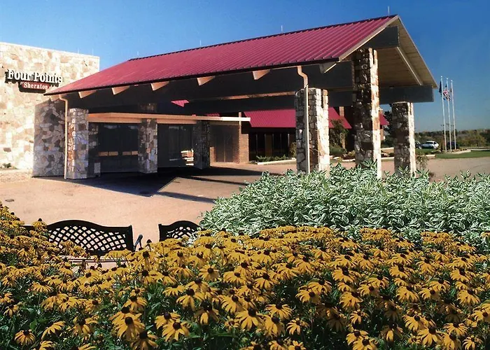 Ramada By Wyndham Greensburg Hotel & Conference Center