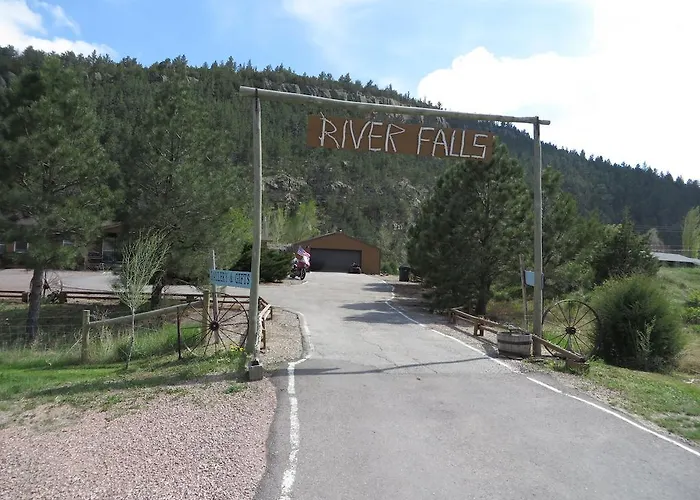 River Falls Lodging -Black Hills, South Dakota