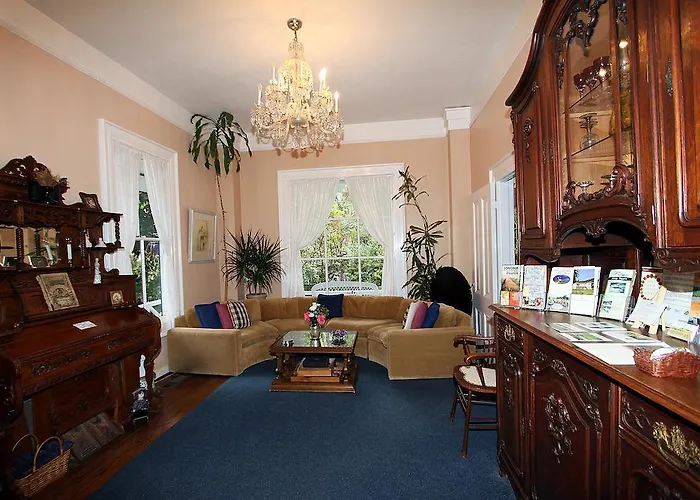 A Victorian Garden Inn