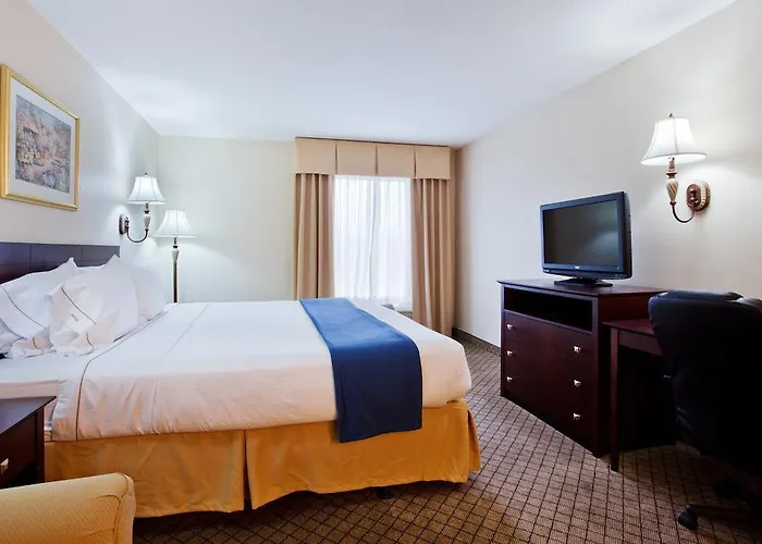 Holiday Inn Express Dillard