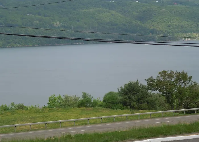 Gorgeous View Motel