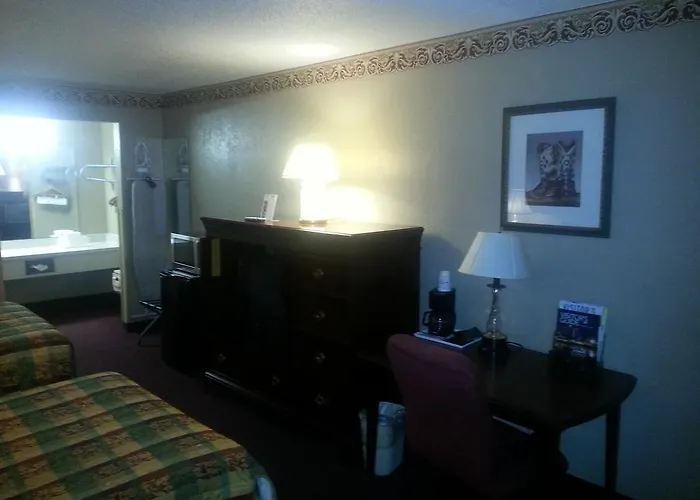 Budgetel Inn And Suites Little Rock