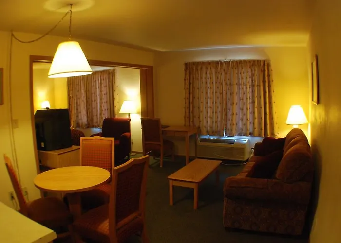 Luck Country Inn