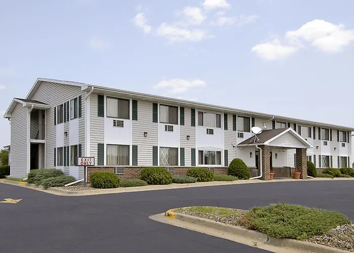 Super 8 By Wyndham Tomah Wisconsin