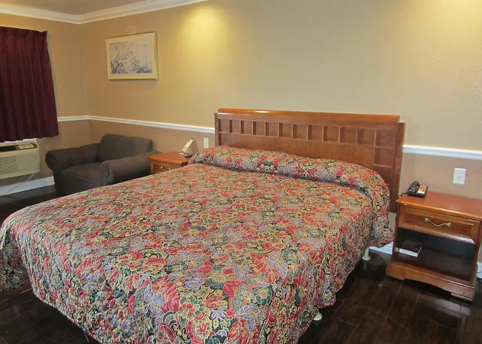 Legacy Inn And Suites