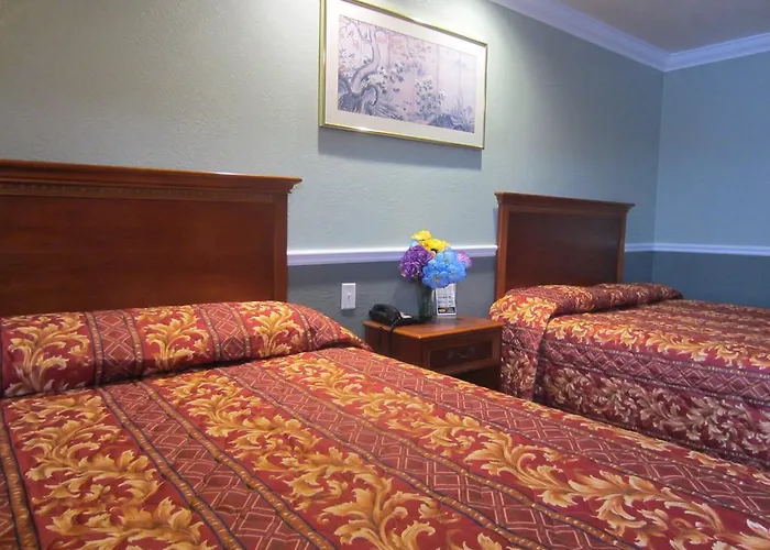 Legacy Inn And Suites