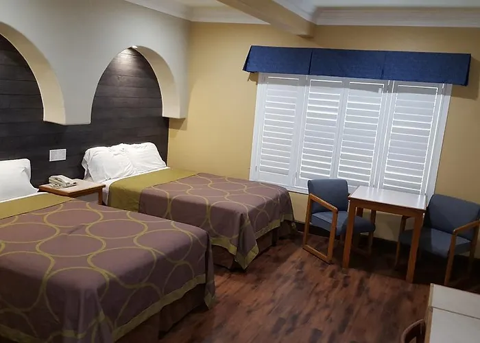 Reedley Inn