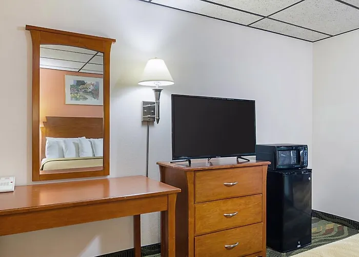 Econo Lodge Mcpherson