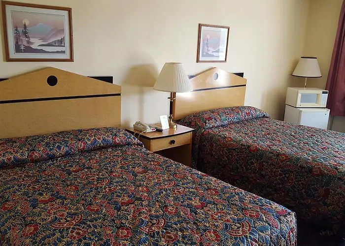 Budgetel Inn & Suites